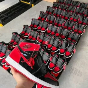 Air Jordan and Nike shoes pallets